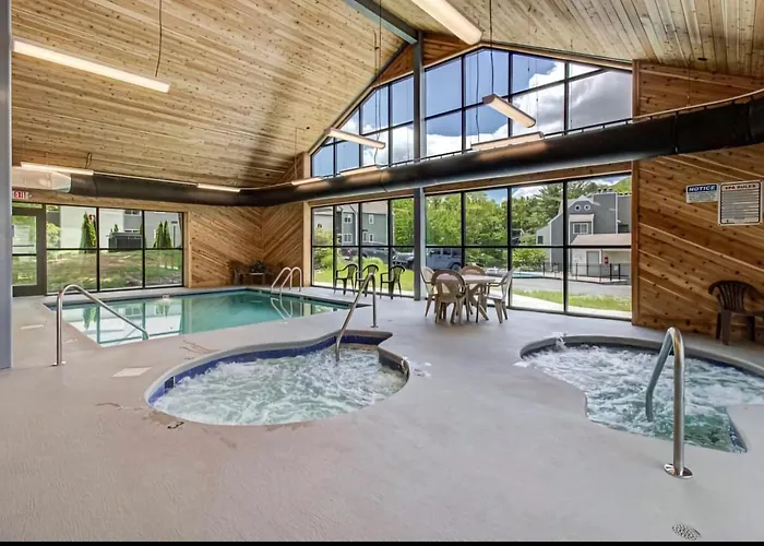New- Lovely 2-Bdr2Bath Gatlinburg Condo With Resort Indoor Pool Hot Tub Wi-Fi, Great Location