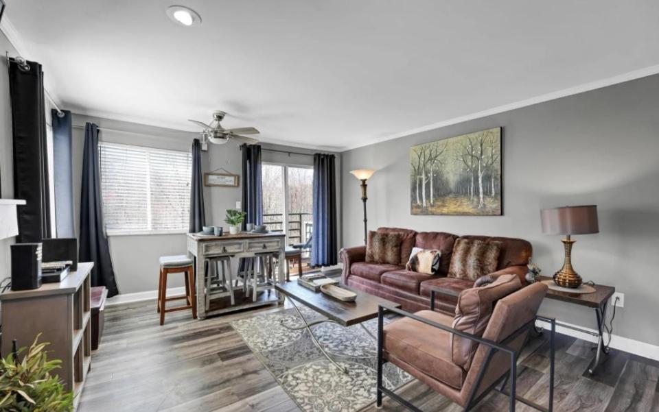 Ferienhaus New- Lovely 2-bdr2bath With Indoor Pool Hot Tub Wi-fi, Great Location